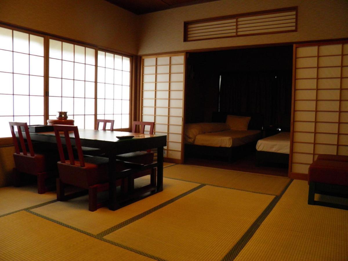 Wakanoyu Chikuma Zimmer foto
